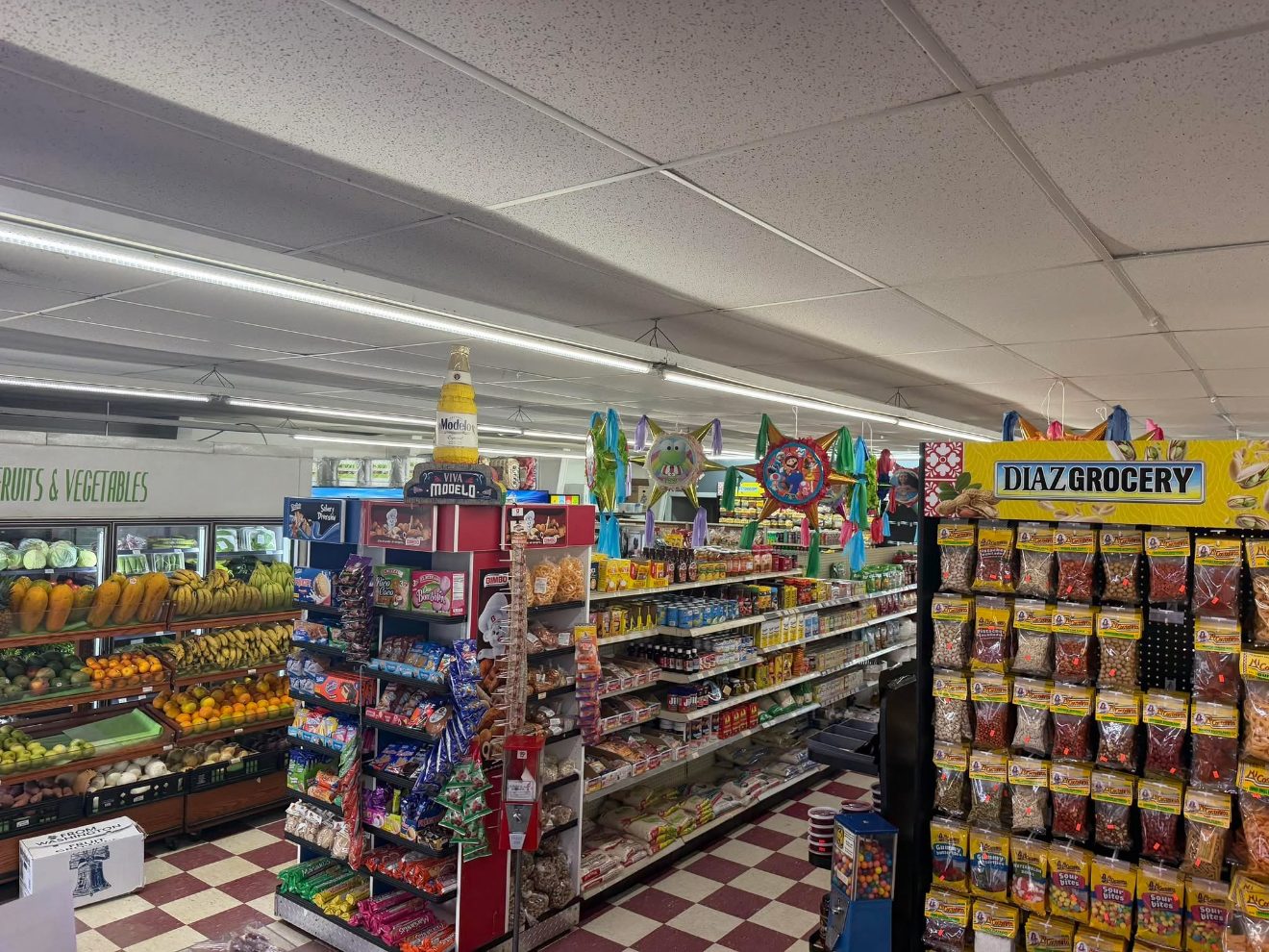 Produce and aisles inside Diaz Grocery